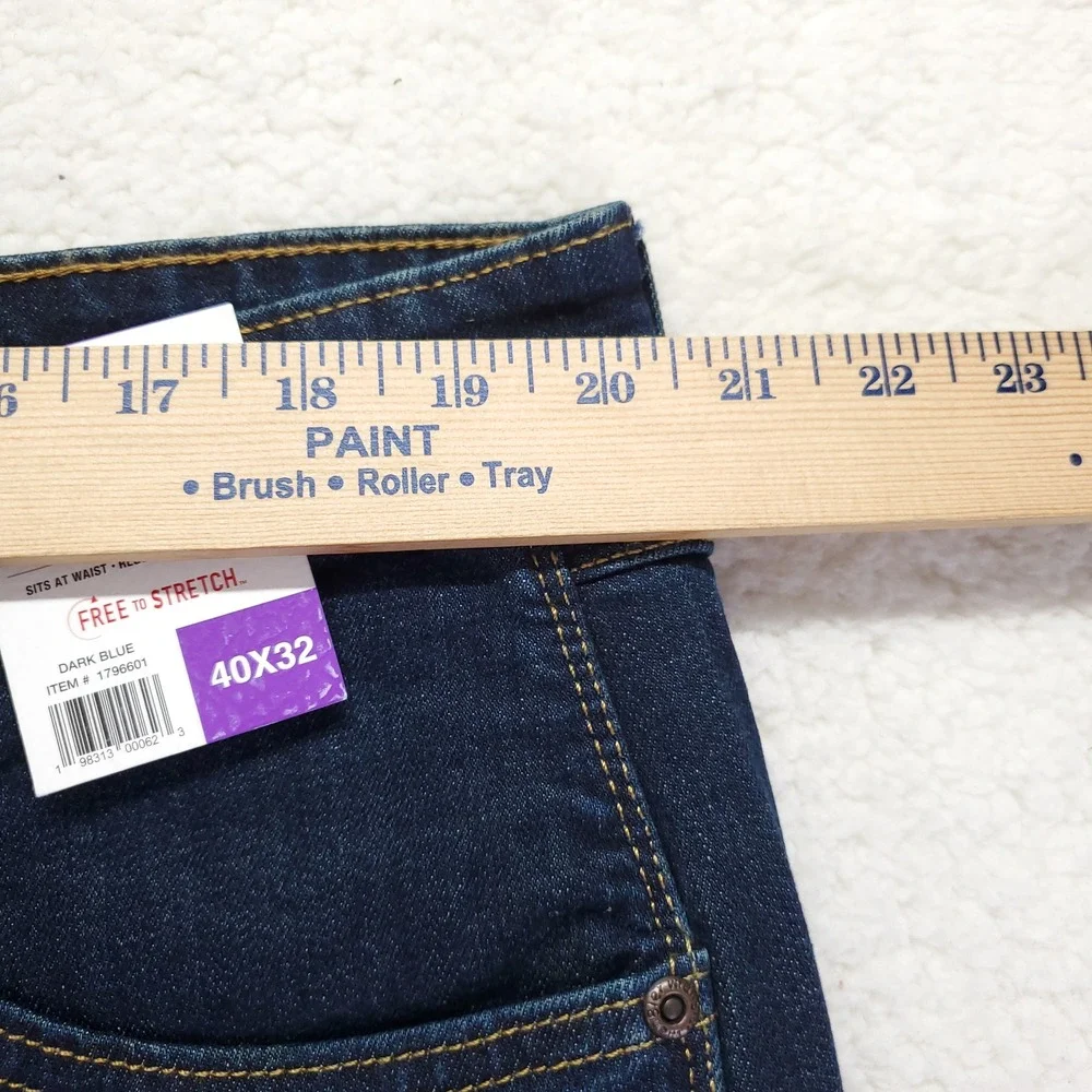 Wrangler Regular Fit Stretch Jeans Mens 40x32 Dark Blue Straight Leg 1796601 NWT